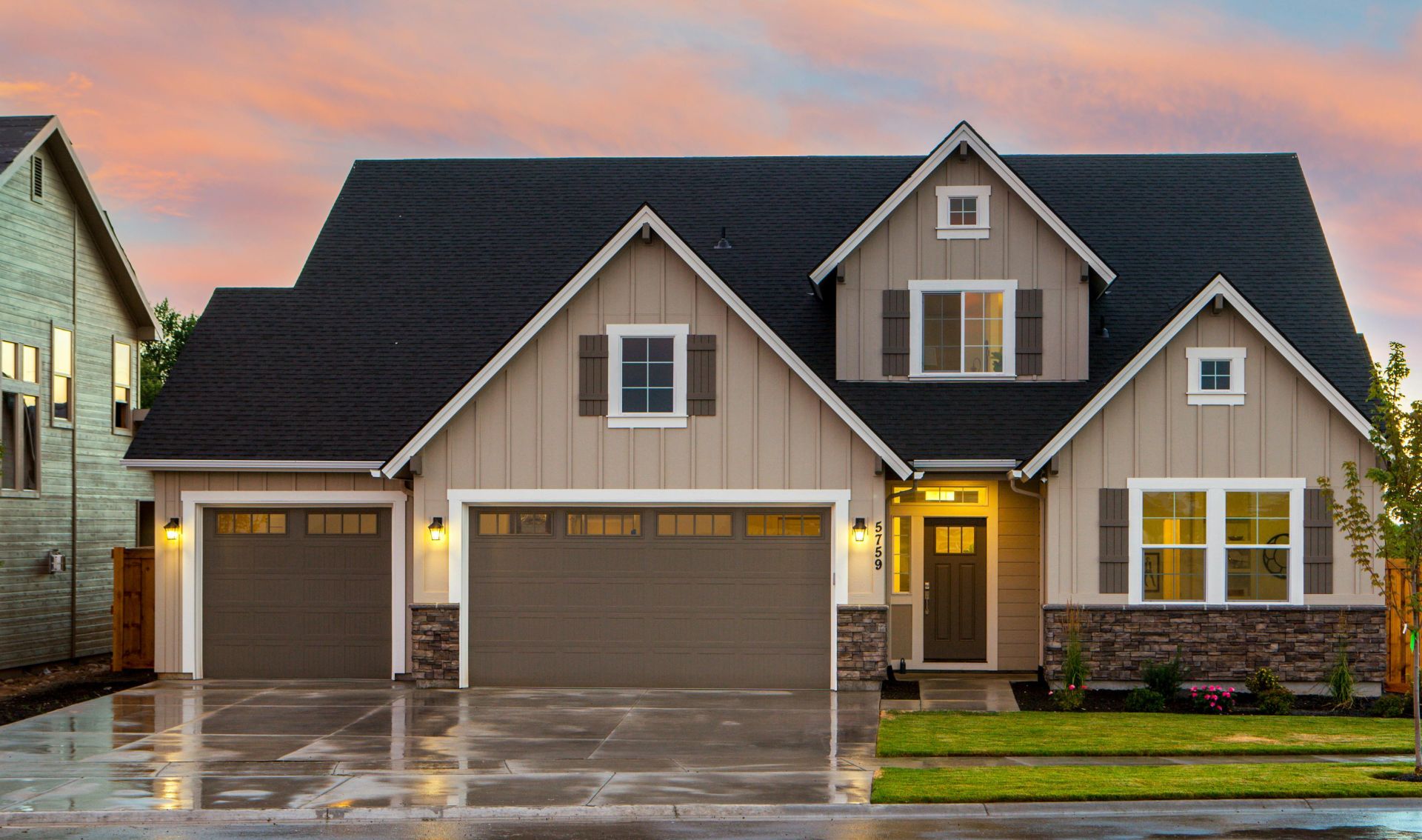 Charming family home in Boise, ID with a modern facade and spacious garage.
